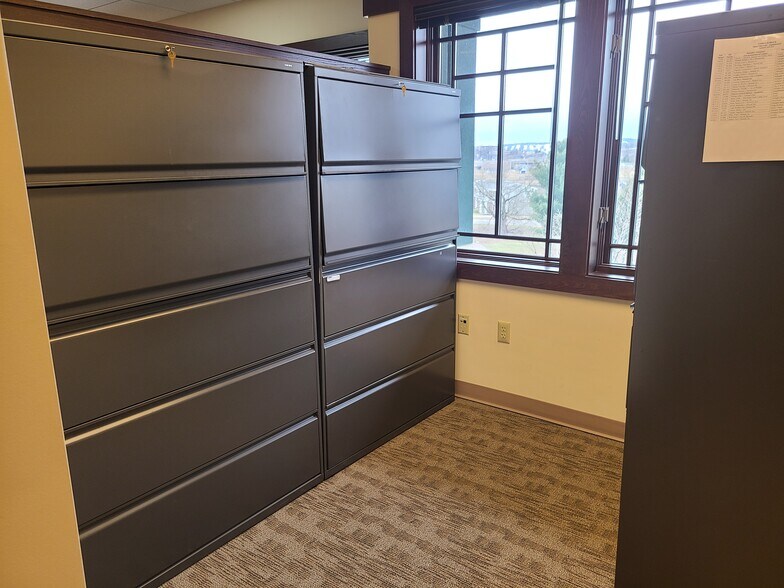 More Photos Of 1400 Merrill Ave, Wausau Medical For Sale