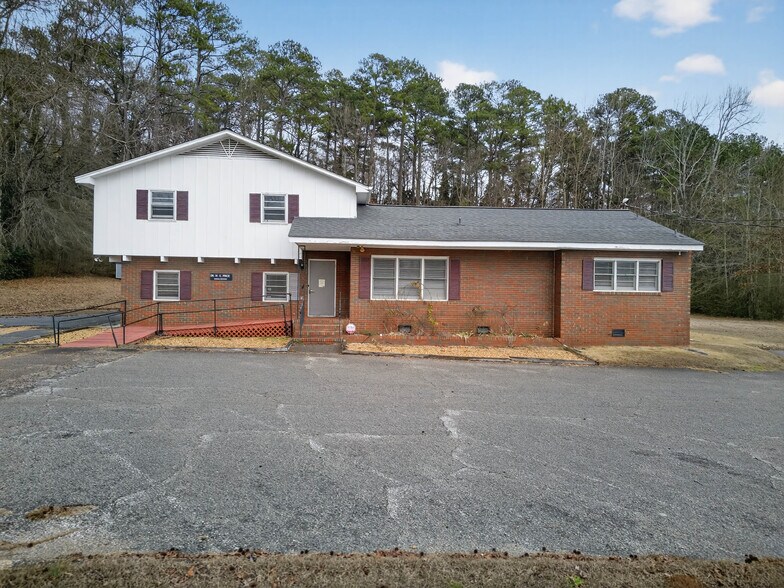 More Photos Of 3310 Henry Rd, Anniston Healthcare For Sale