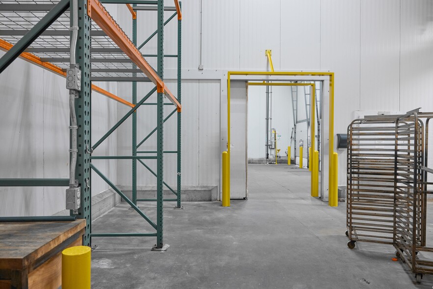 More Photos Of 3090 E Washington Blvd, Los Angeles Refrigeration Cold Storage For Lease