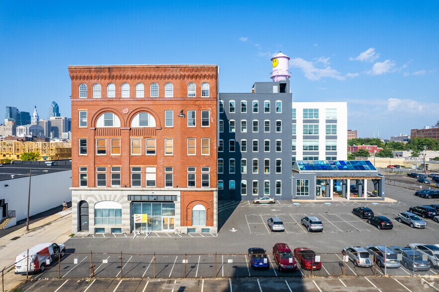 More Photos Of 417 N 8th St, Philadelphia Office For Lease