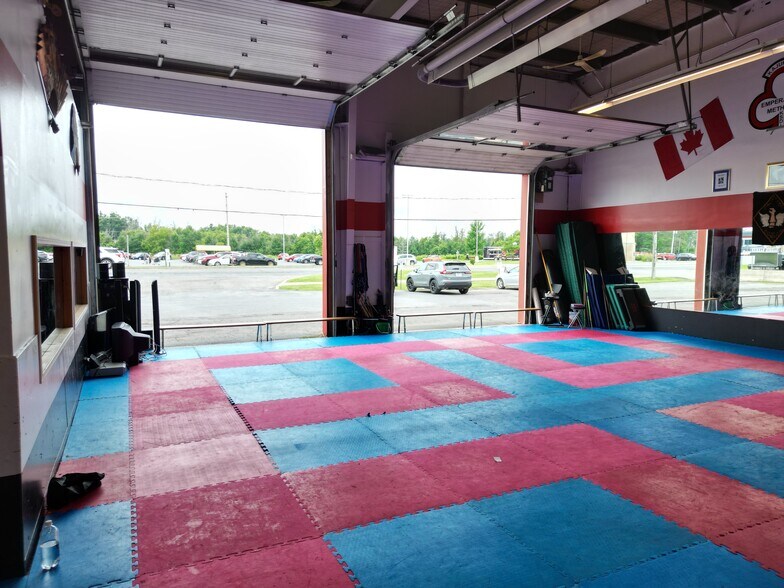 More Photos Of 671 Notre Dame St, Russell Service For Sale