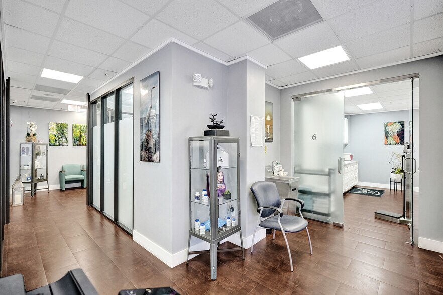 More Photos Of 7374 SW 93rd Ave, Miami Office For Sale