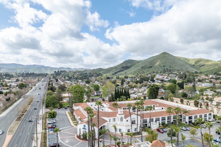 More Photos Of 1775 Madera Rd, Simi Valley Hotel For Sale