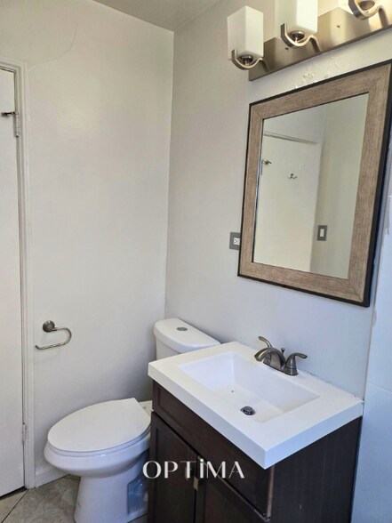 More Photos Of 2285 Earl Ave, Long Beach Multifamily For Sale