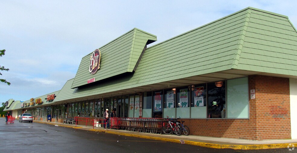 More Photos Of 1088-1791 Old Country Rd, Riverhead Storefront For Lease