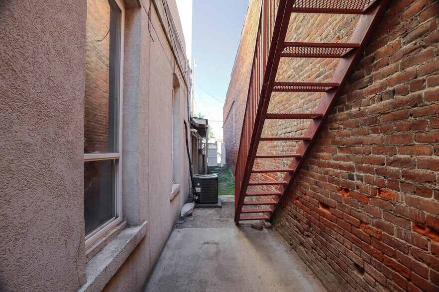 More Photos Of 16 N Main St, Payette Storefront Retail Residential For Sale