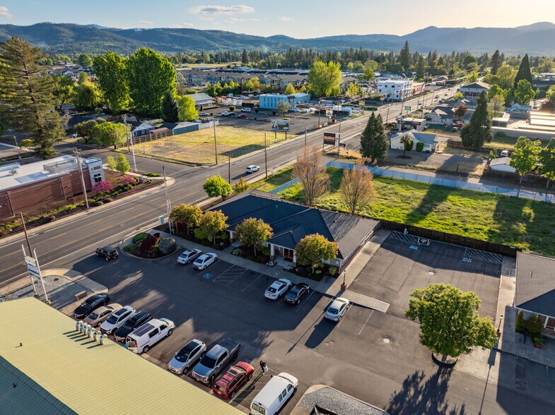 More Photos Of 2436 W Main St, Medford Office For Sale