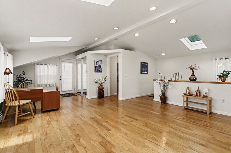 More Photos Of 1125 Maxwell Ave, Boulder Apartments For Sale