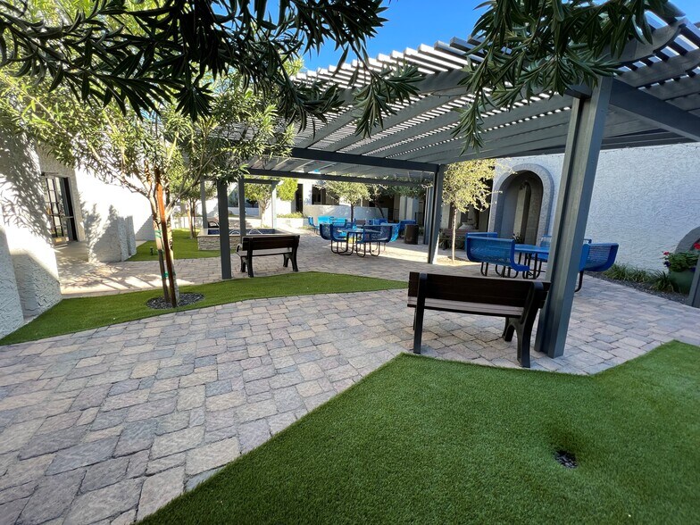 More Photos Of 7227 N 16th St, Phoenix Office For Lease