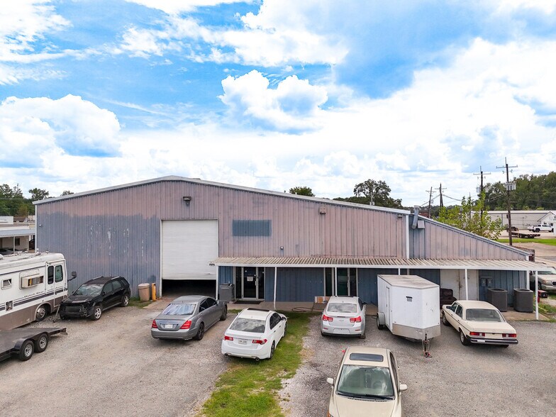 Primary Photo Of 405 Wall St, Lafayette Manufacturing For Sale