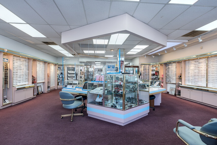 More Photos Of 380-384 Bloomfield Ave, Caldwell Storefront For Sale