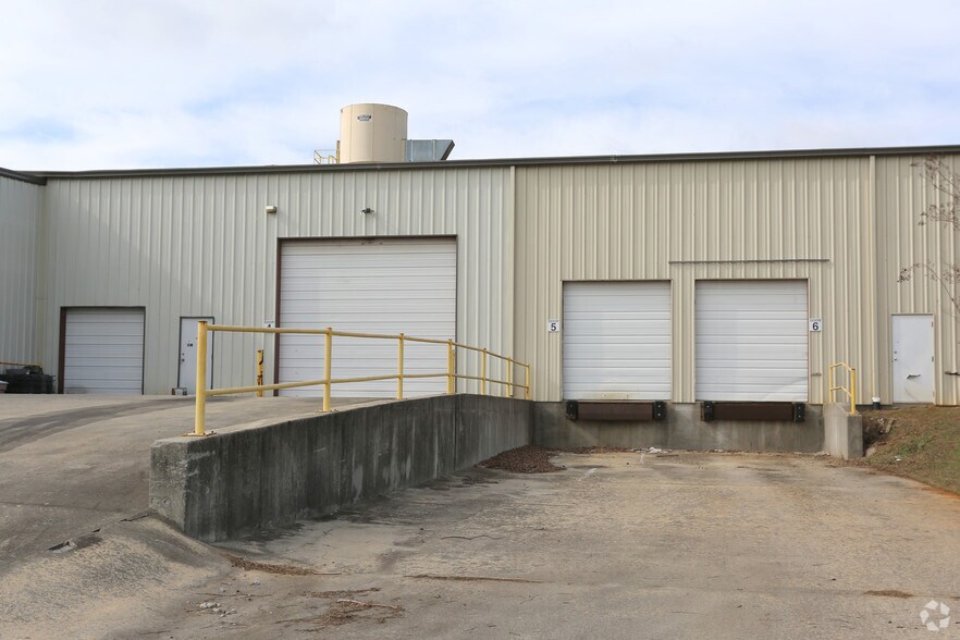 More Photos Of 100 Airpark Industrial Rd, Alabaster Warehouse For Sale