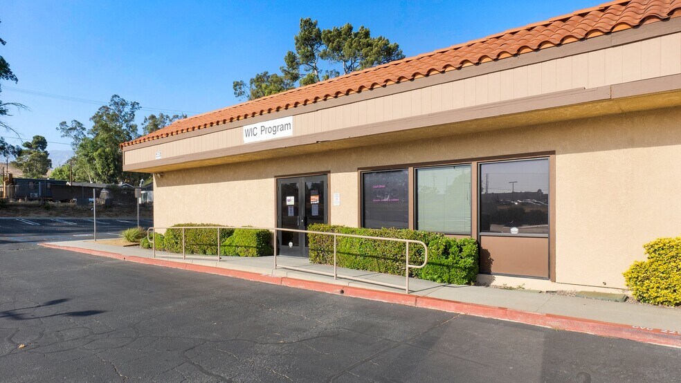 More Photos Of 3055 W Ramsey St, Banning Medical For Lease