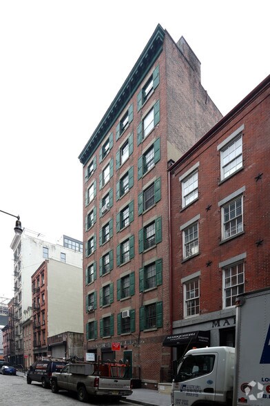 More Photos Of 265 Water St, New York Apartments For Sale