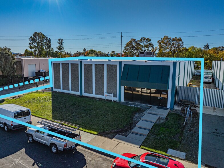 More Photos Of 1049 Shary Cir, Concord Warehouse For Lease