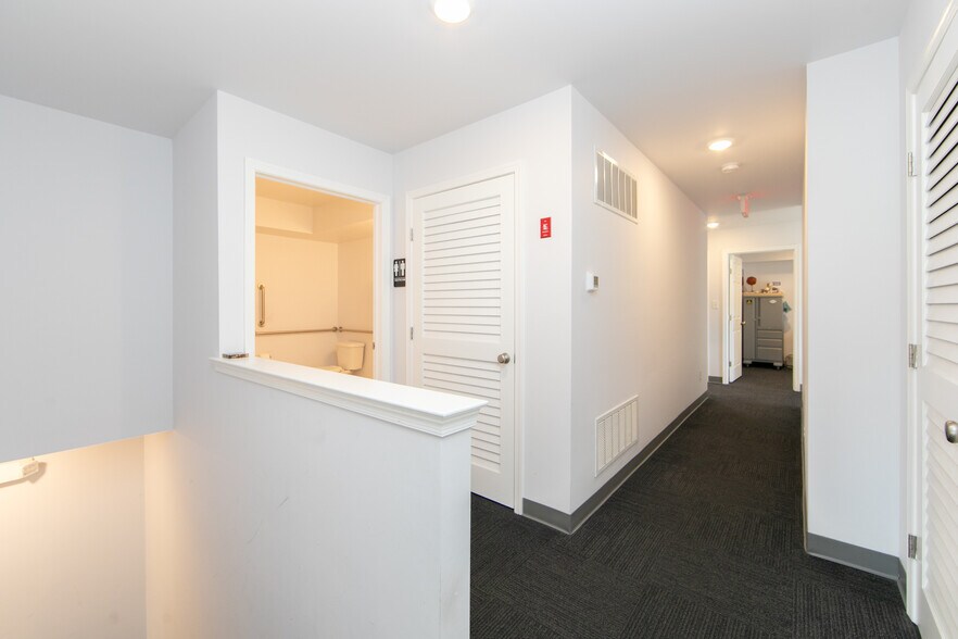 More Photos Of 800 Woodlawn Ave, Collingdale Light Manufacturing For Sale