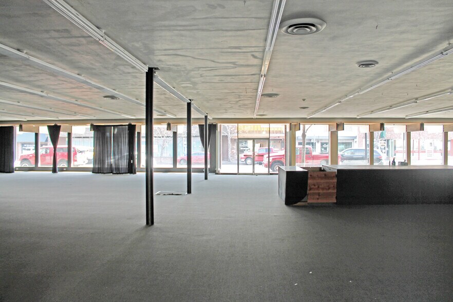 More Photos Of 178 SW 5th St, Madras Storefront Retail Office For Lease