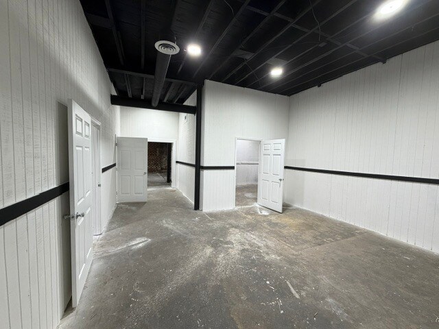 More Photos Of 753 Martin Luther King Jr Blvd, Macon-Bibb Light Distribution For Sale