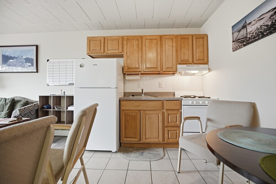 More Photos Of 279 S Black Horse Pike, Mount Ephraim Apartments For Sale