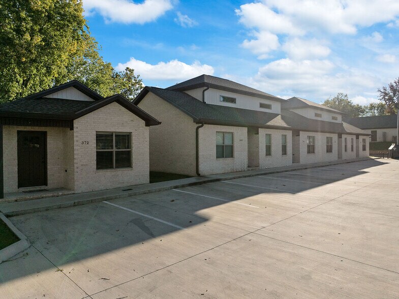 More Photos Of 124 S College St, Mountain Home Apartments For Sale