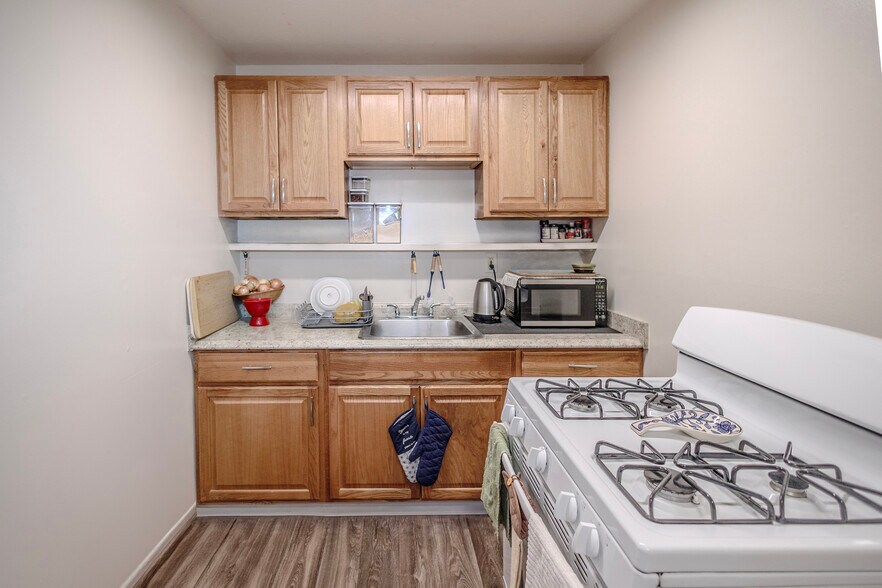 More Photos Of , Redwood City Multifamily For Sale