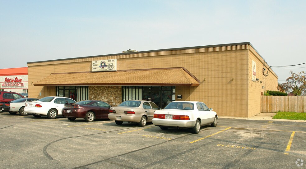 More Photos Of 2210-2400 Rapids Dr, Racine Freestanding For Sale