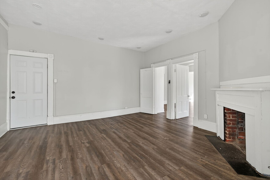 More Photos Of 406 S Armistead Ave, Hampton Apartments For Sale