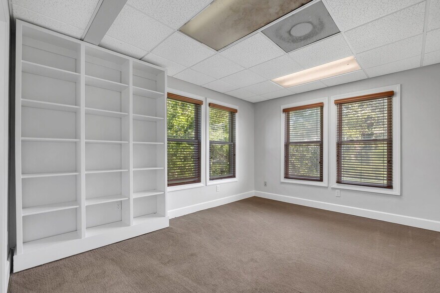 More Photos Of 107 W 5th, Tallahassee Office For Lease