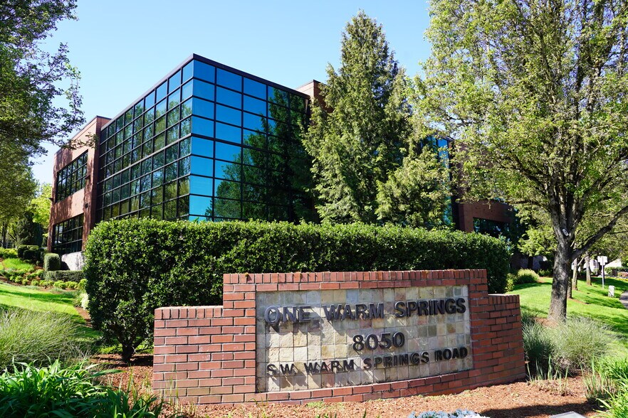 More Photos Of 8050 SW Warm Springs St, Tualatin Medical For Lease