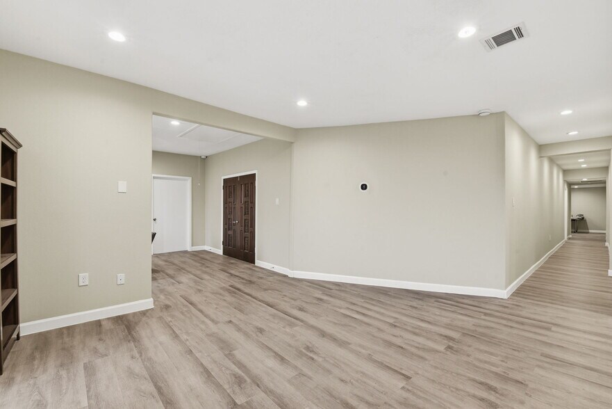 More Photos Of 3911 Fulton St, Houston Religious Facility For Lease