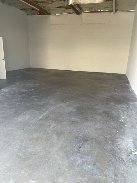 More Photos Of 5021 Calmview Ave, Baldwin Park Warehouse For Lease