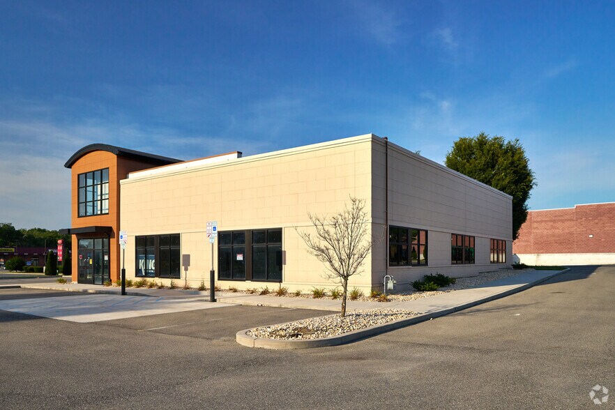 More Photos Of 13527 Pennsylvania Ave, Hagerstown Freestanding For Lease