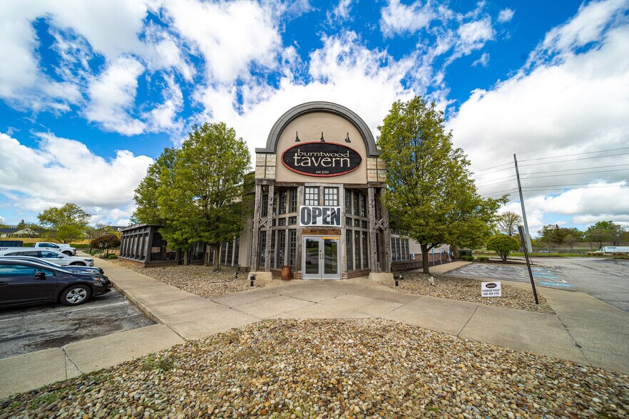 Primary Photo Of 5835 Landerbrook Cir, Lyndhurst General Retail For Sale