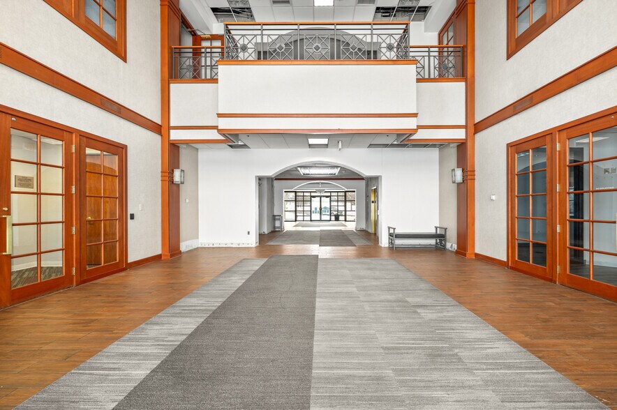 More Photos Of 3 Crowne Point Ct, Sharonville Office For Sale