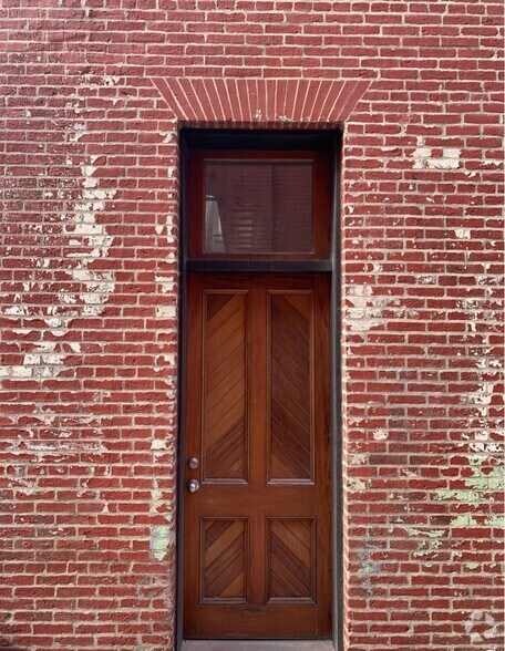 More Photos Of 1401 Severn St, Baltimore Office For Lease