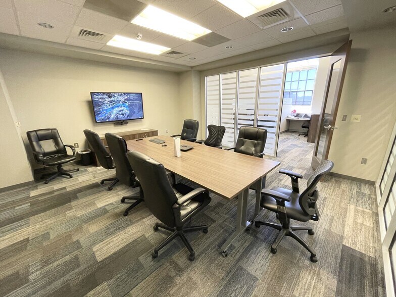 More Photos Of 131 Falls St, Greenville Loft Creative Space For Lease