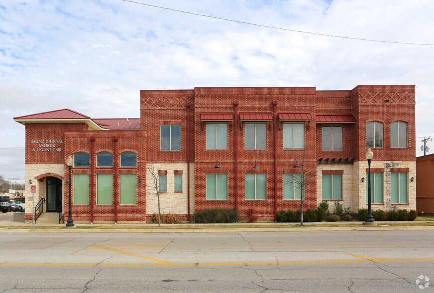 More Photos Of 609 Hemphill St, Fort Worth Office For Lease