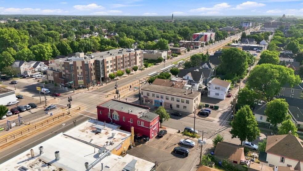 More Photos Of 860 W University Ave, Saint Paul Restaurant For Sale