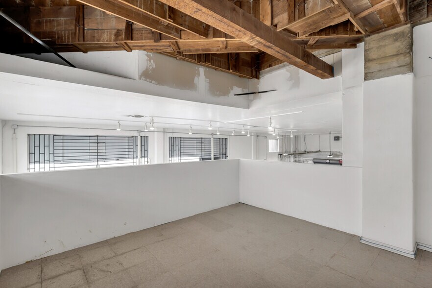 More Photos Of 7176 W Sunset Blvd, Los Angeles Storefront Retail Office For Sale