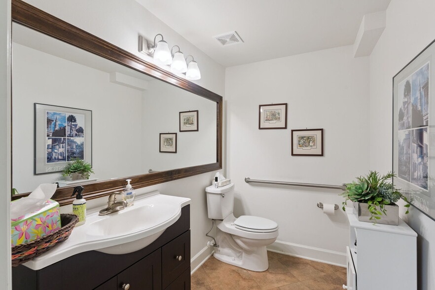 More Photos Of 1150 N Ronald Reagan Blvd, Longwood Office Residential For Sale
