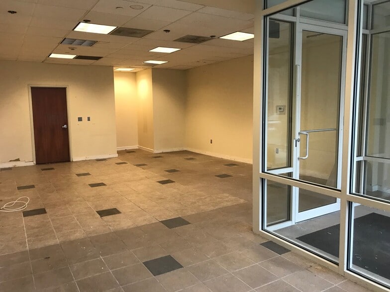 More Photos Of 1205 Hancock St, Quincy Apartments For Lease