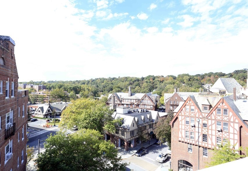 More Photos Of 2-24 Chase Rd, Scarsdale Apartments For Lease