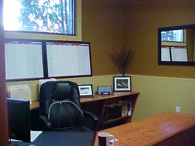 More Photos Of 230 S Main St, Jefferson Freestanding For Lease