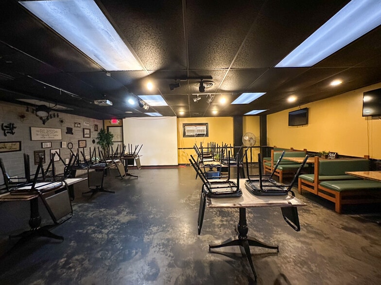 More Photos Of 4666-4678 Broad St, Sumter Restaurant For Sale