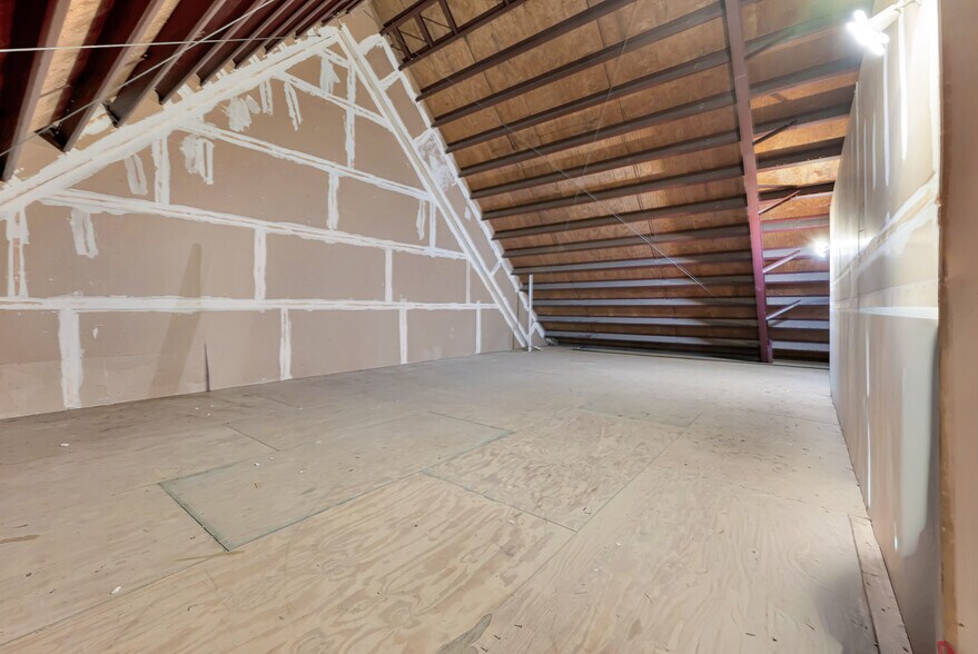 More Photos Of 326 S Edmonds Ln, Lewisville Medical For Lease