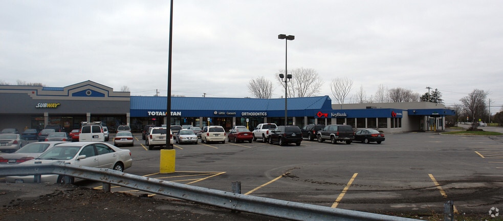 More Photos Of 709 N Main St, North Syracuse Unknown For Lease