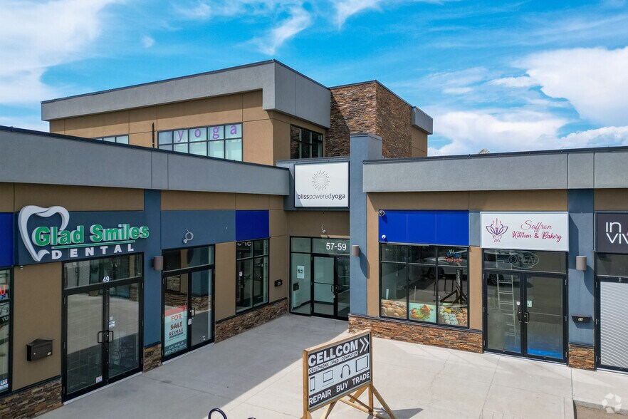 More Photos Of 3131 27th St NE, Calgary Storefront For Sale