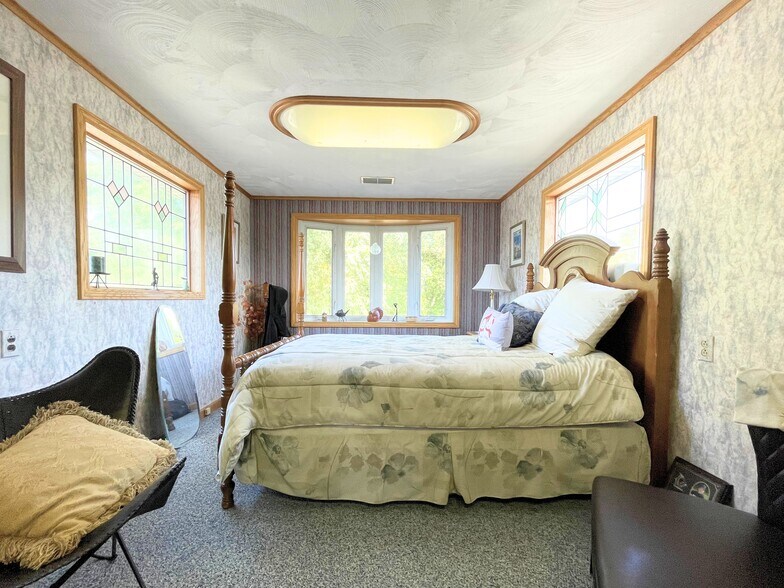 More Photos Of 735 Main St, Johnson City Storefront Retail Residential For Sale