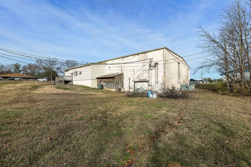 More Photos Of 2808 E Lamar Alexander Pky, Maryville Freestanding For Lease