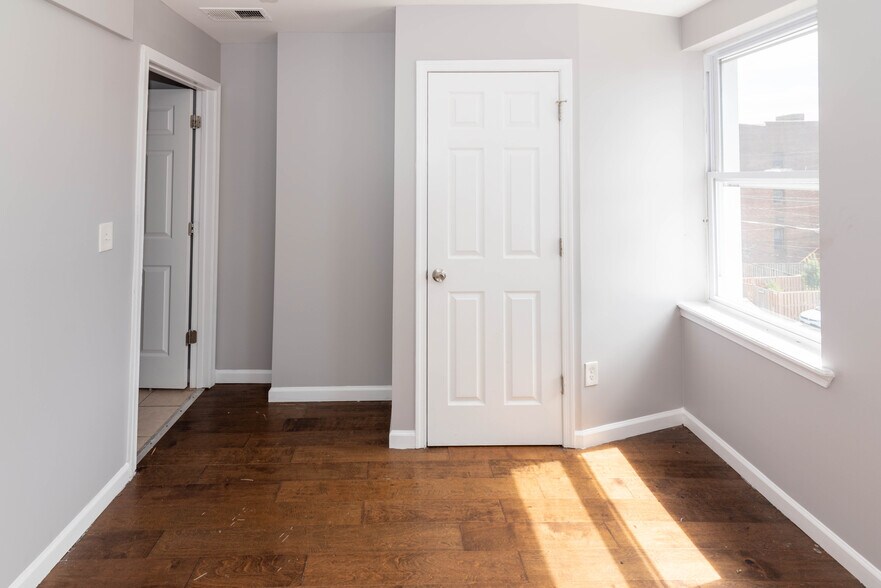 More Photos Of 2432 N Calvert St, Baltimore Apartments For Sale